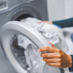 Quelles sont les options de réduction des nuisances sonores proposées par les installateurs de laverie automatique à Villeurbanne ?