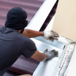 Pourquoi devriez-vous envisager l’isolation thermique de votre toiture par un zingueur ?