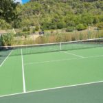 Pourquoi le béton poreux offre-t-il une meilleure durabilité dans la Construction d’un terrain de tennis en béton poreux à Nice ?