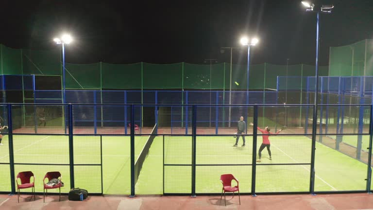 Construction d'un court de tennis en béton poreux à Saint-Raphaë