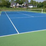 Construction d’un court de tennis en béton poreux à Nice : un atout sécurité pour les joueurs