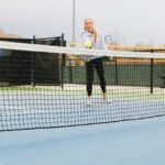 Comment la perméabilité du béton poreux optimise-t-elle la construction d’un court de tennis en béton poreux à Cannes ?