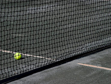 Construction d'un court de tennis en béton poreux en Aix-en-Provence