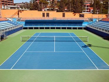 Construction d'un court de tennis à Cannes