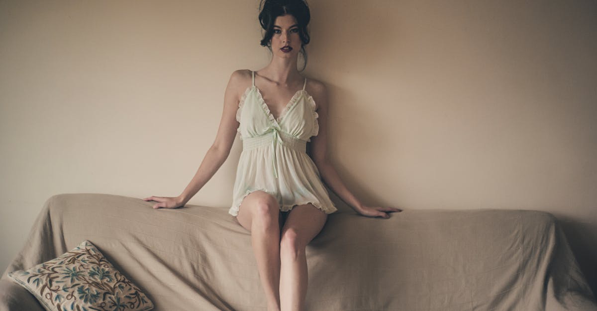 découvrez notre collection de lingerie élégante et confortable. offrant des styles variés, des dentelles délicates aux tissus doux, notre sélection met en valeur votre beauté tout en vous garantissant un confort optimal. pour chaque moment, trouvez la pièce qui vous correspond.