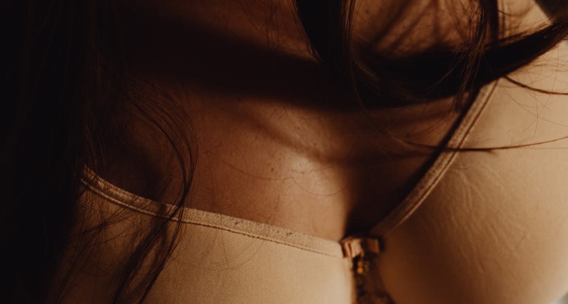 découvrez les dernières tendances en lingerie pour allier confort et esthétique. explorez nos conseils et inspirations pour choisir les pièces qui sublimeront votre silhouette tout en reflétant votre style personnel.