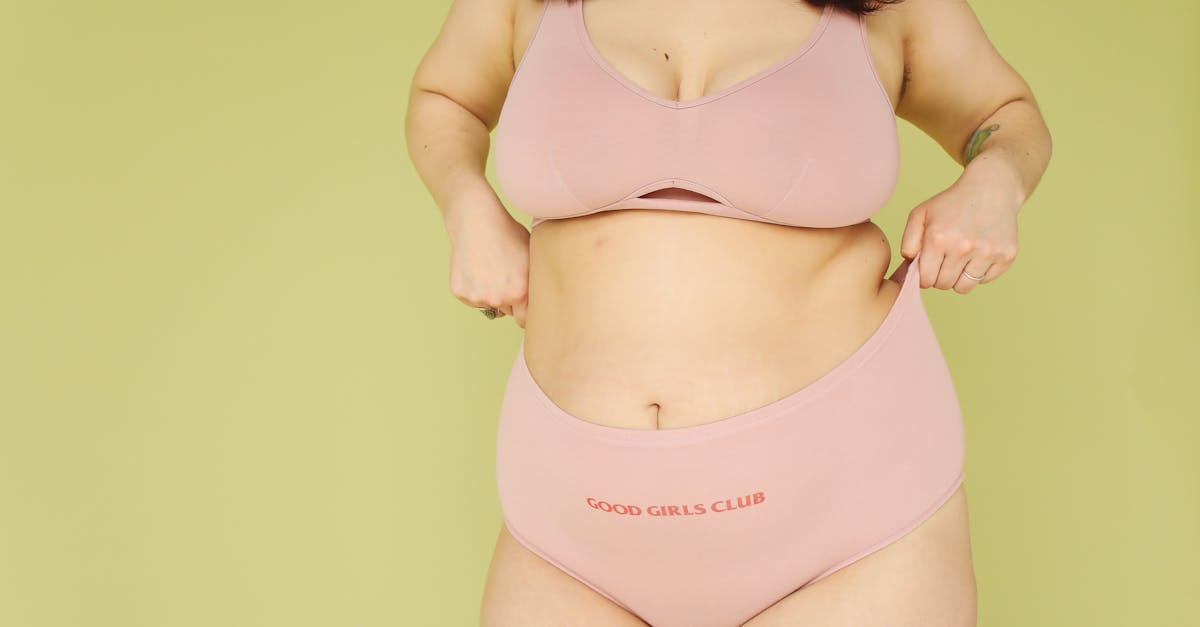 découvrez les dernières tendances en lingerie pour allier confort et style. des ensembles raffinés aux modèles audacieux, explorez les choix incontournables de cette saison qui sublimeront votre silhouette et vous donneront confiance.