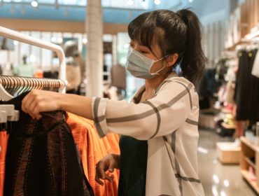 découvrez notre vaste sélection de porte-manteaux élégants et pratiques pour organiser votre espace. que vous cherchiez un style moderne ou traditionnel, nos porte-manteaux ajoutent une touche décorative tout en offrant des solutions de rangement fonctionnelles.