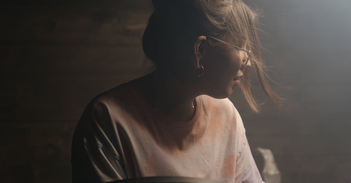 découvrez l'univers des faux piercings ! transformez votre look en un clin d'œil sans engagement. explorez notre collection tendance et créez des styles uniques grâce à nos accessoires de mode. idéal pour celles et ceux qui veulent exprimer leur personnalité sans douleur ni permanence.