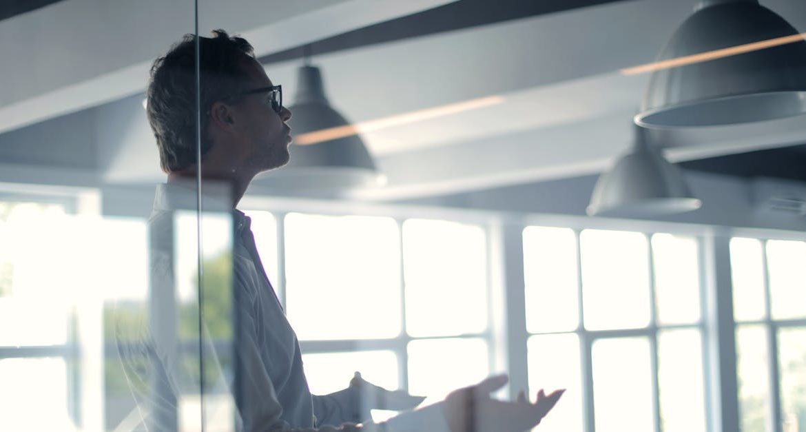 découvrez les meilleures pratiques et outils du management pour optimiser la performance de votre équipe, stimuler la motivation et atteindre vos objectifs professionnels efficacement.