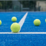 Quel type de fibres privilégier pour une Construction court de tennis en gazon synthétique à Toulon ?